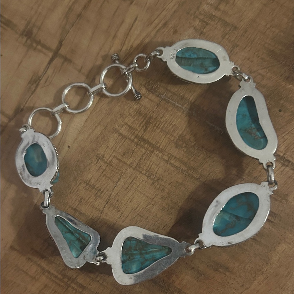 Turquoise Silver Women's Bracelet, authentic set in .925 Sterling Silver.